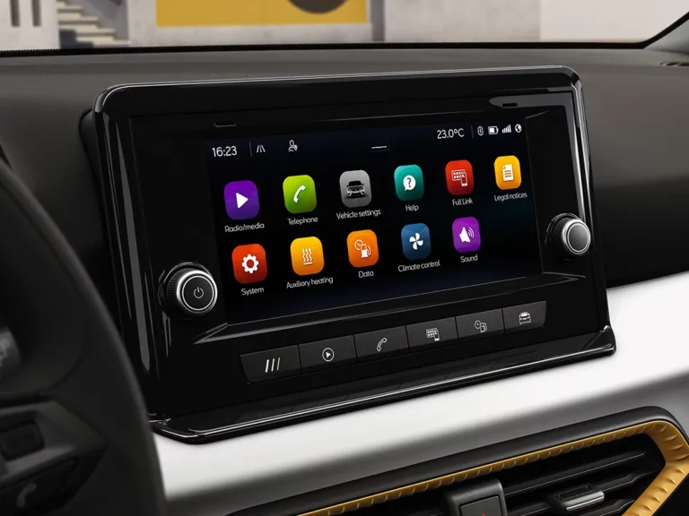 Radio de 8,25" con Full Link-768x576